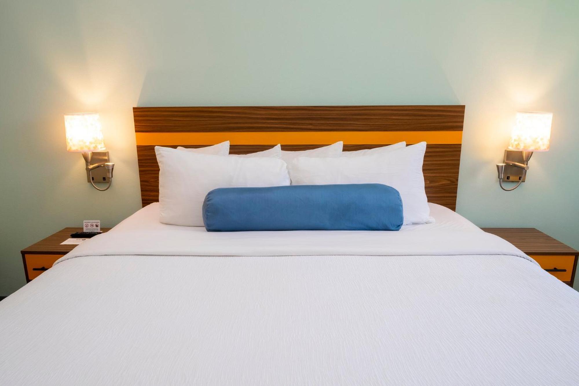 Spot X Hotel Orlando Intl Dr By The Red Collection Lake Buena Vista Ngoại thất bức ảnh